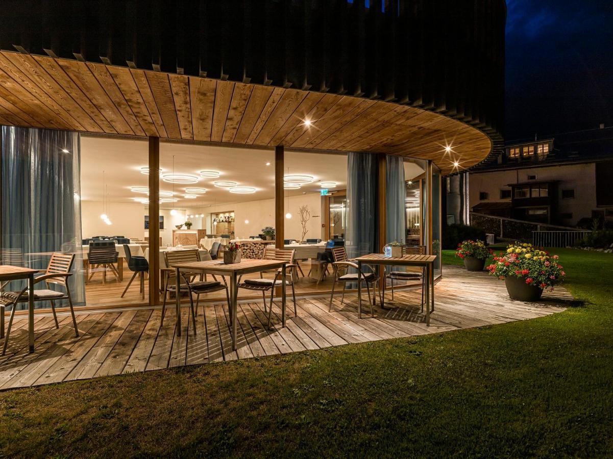 Relais & Chateaux In Lain Hotel Cadonau Brail Esterno foto