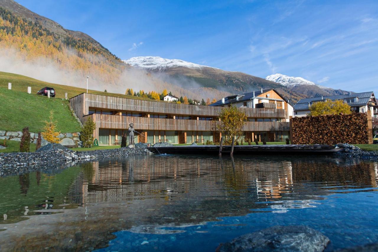 Relais & Chateaux In Lain Hotel Cadonau Brail Esterno foto